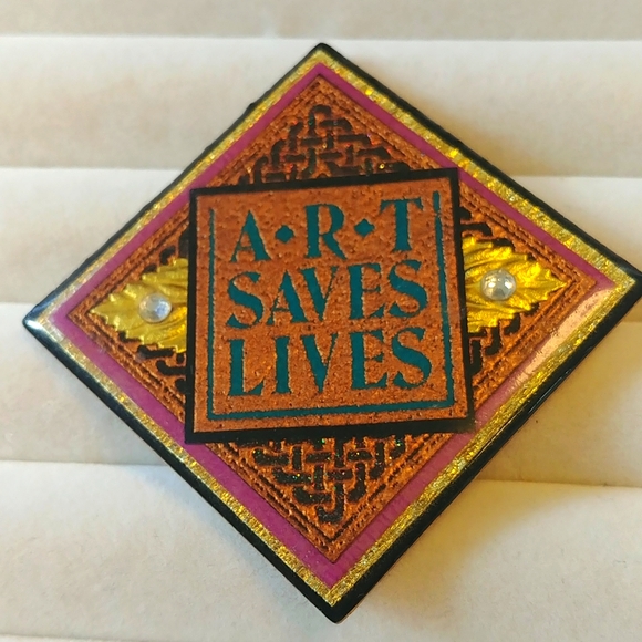 Art Saves Lives Hand Made Brooch - Picture 8 of 8